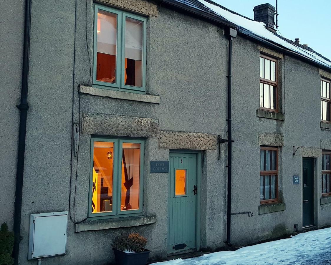 Dove Cottage, Tideswell Exterior photo